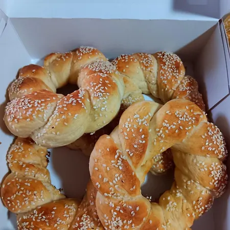 Vakarel Residence 招待所 *